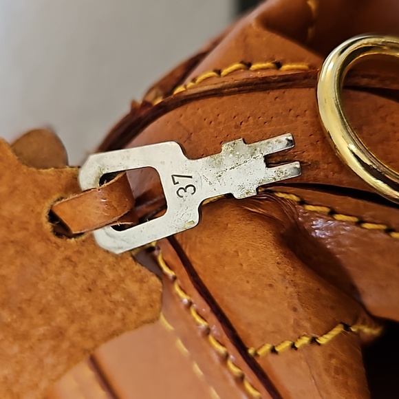 Bruno Conti Vintage Leather Bag - Picture 7 of 15